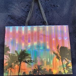 Sale 🤯🥳   Gucci shopping bag .